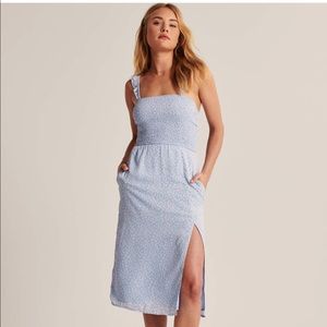 NWOT Smocked Midi Dress